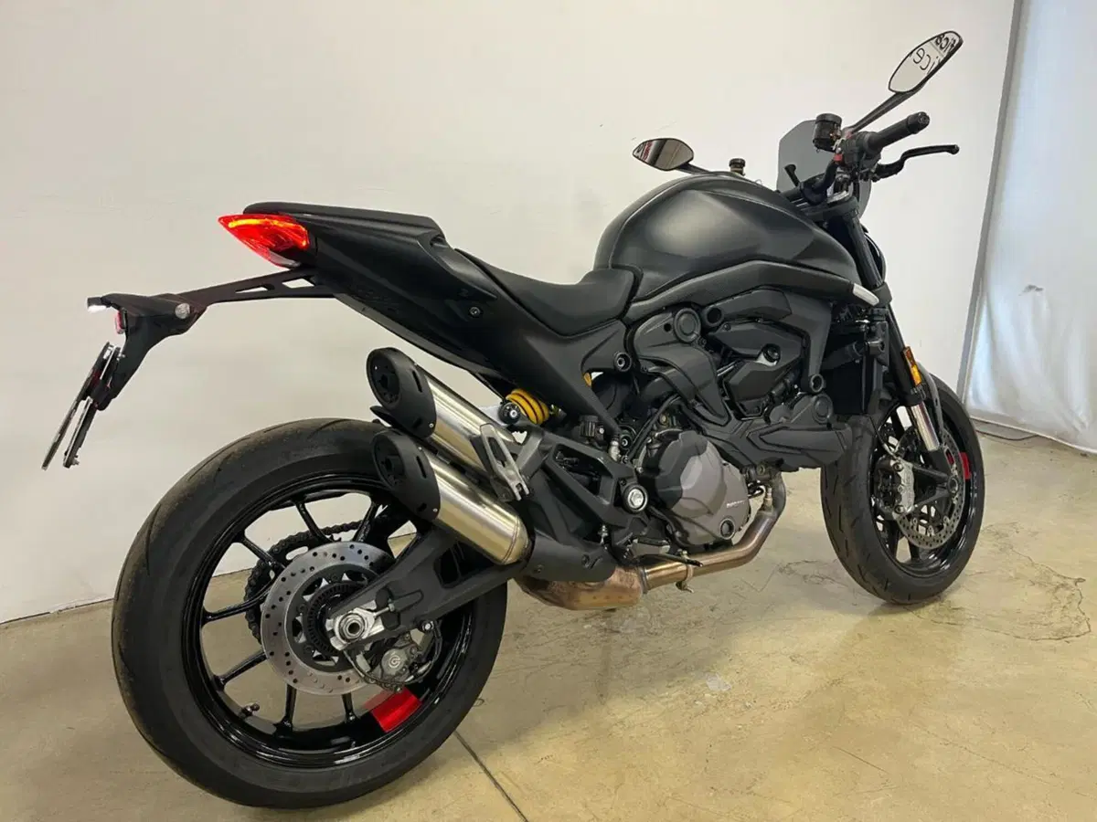 Ducati Monster 937 (2021 - 25) (7)