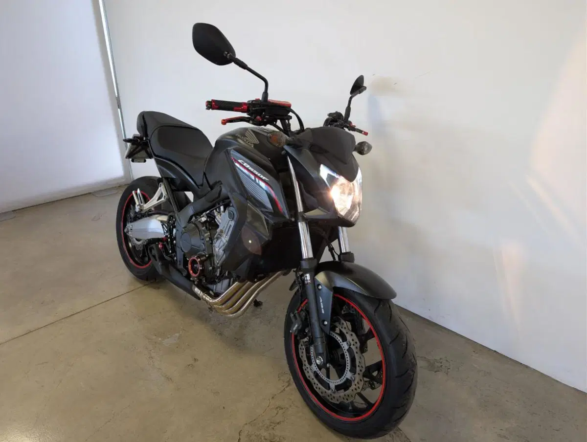 Honda CB 650 F ABS (2014 - 17) (2)