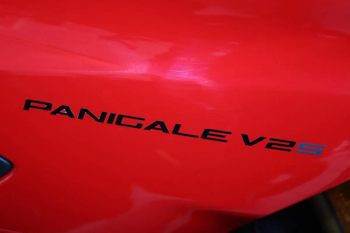Ducati Panigale V2 S (2025 - 26) (7)
