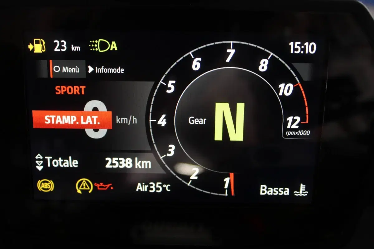 Ducati Panigale V2 S (2025 - 26) (4)