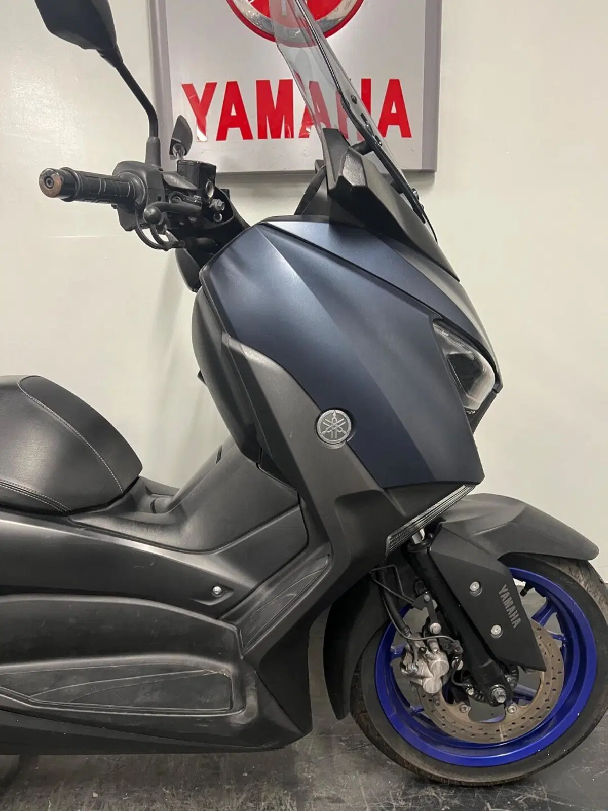 Yamaha X-Max 300 (2021 - 24) (6)