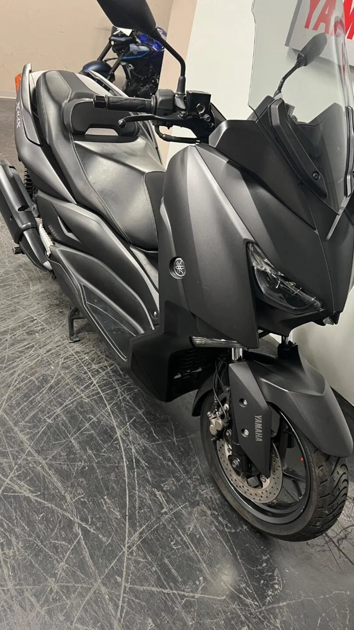 Yamaha X-Max 300 (2021 - 24) (10)