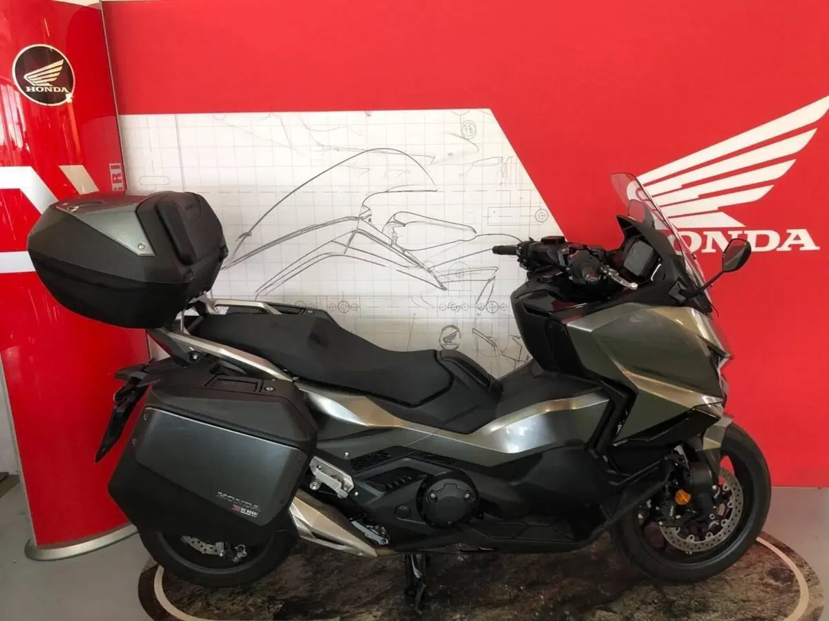 Honda Forza 750 (2025 - 26) (4)
