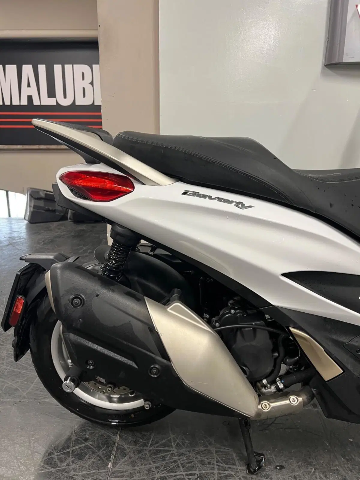 Piaggio Beverly 400 (2025 - 26) (5)