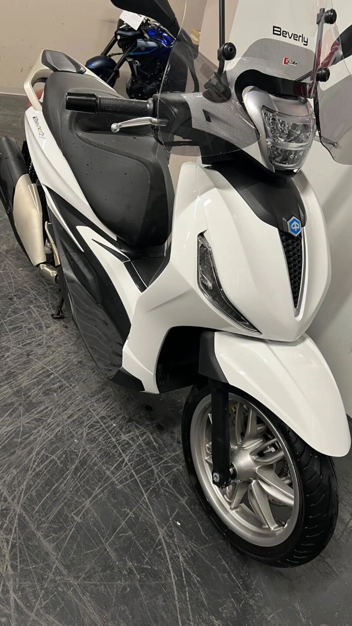 Piaggio Beverly 400 (2025 - 26) (10)