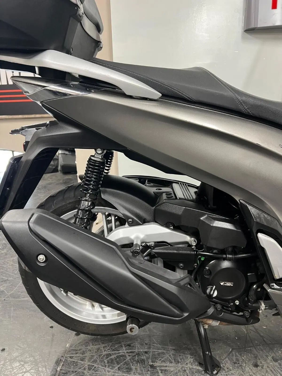 Honda SH 350 (2021 - 24) (7)