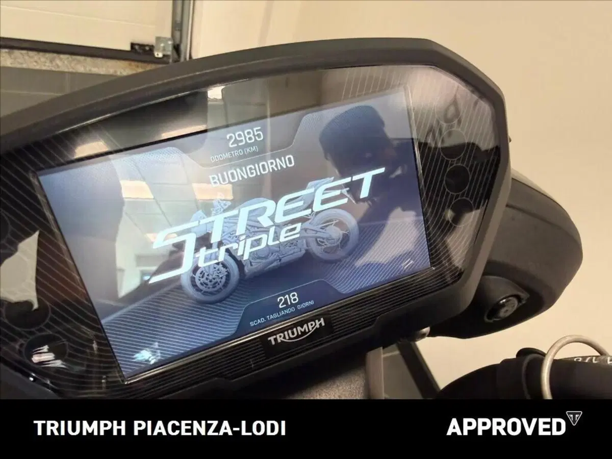Triumph Street Triple 765 RS (2023 - 26) (3)