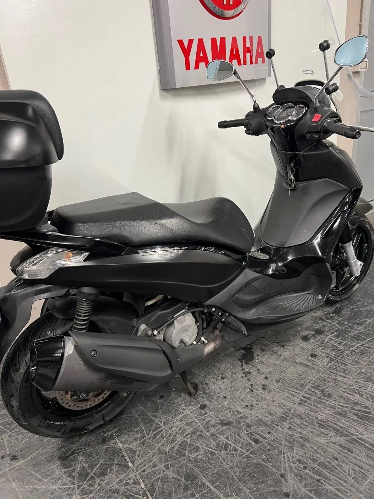 Piaggio Beverly 350 Police ABS-ASR (2018 - 20) (4)