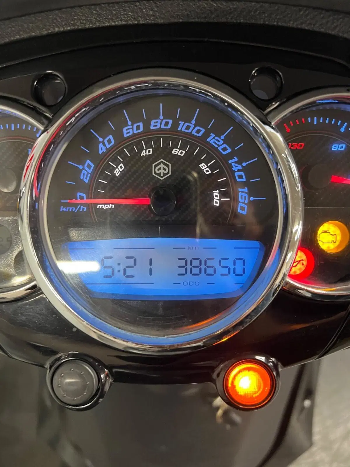 Piaggio Beverly 350 Police ABS-ASR (2018 - 20) (10)