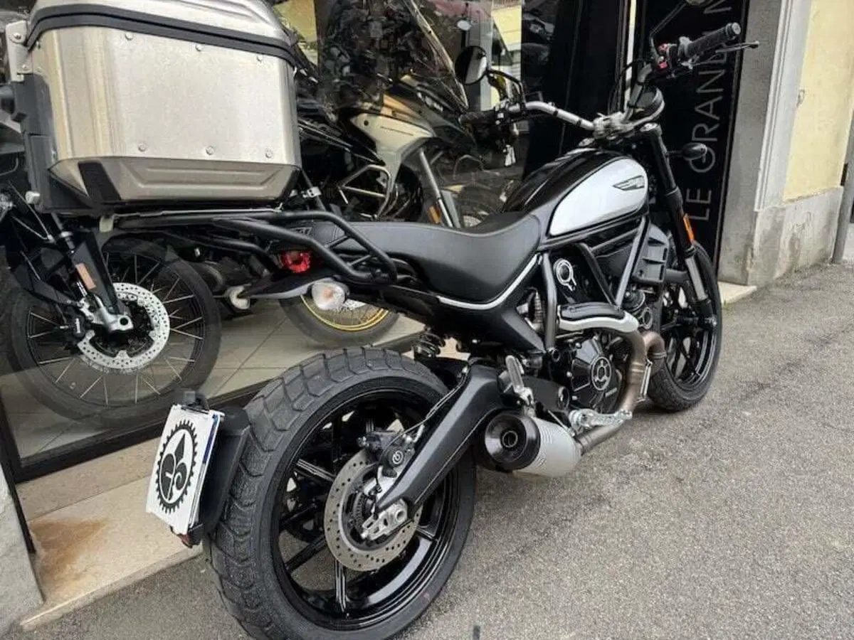 Ducati Scrambler 800 Icon Dark (2020) (14)