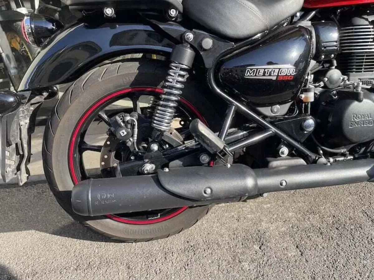 Royal Enfield Meteor 350 (2021 - 26) (2)