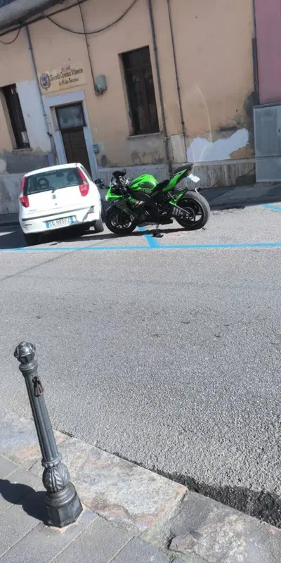 Kawasaki Ninja 1000 ZX-10R (2008 - 09) usata