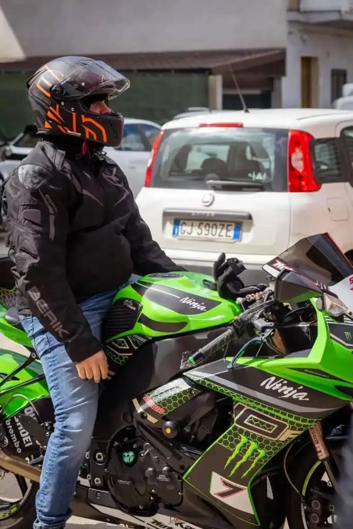 Kawasaki Ninja 1000 ZX-10R (2008 - 09) (2)