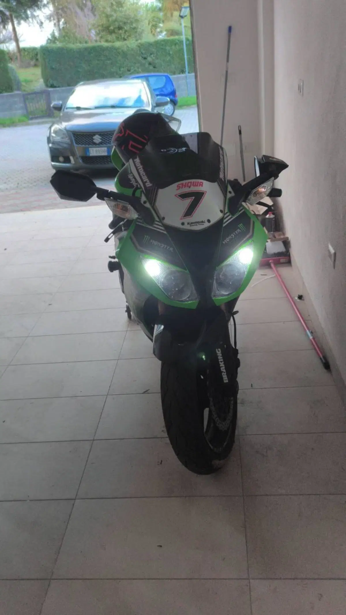 Kawasaki Ninja 1000 ZX-10R (2008 - 09) (5)