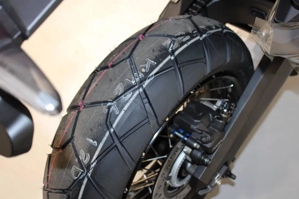 Honda X-ADV 750 (2025 - 26) (5)