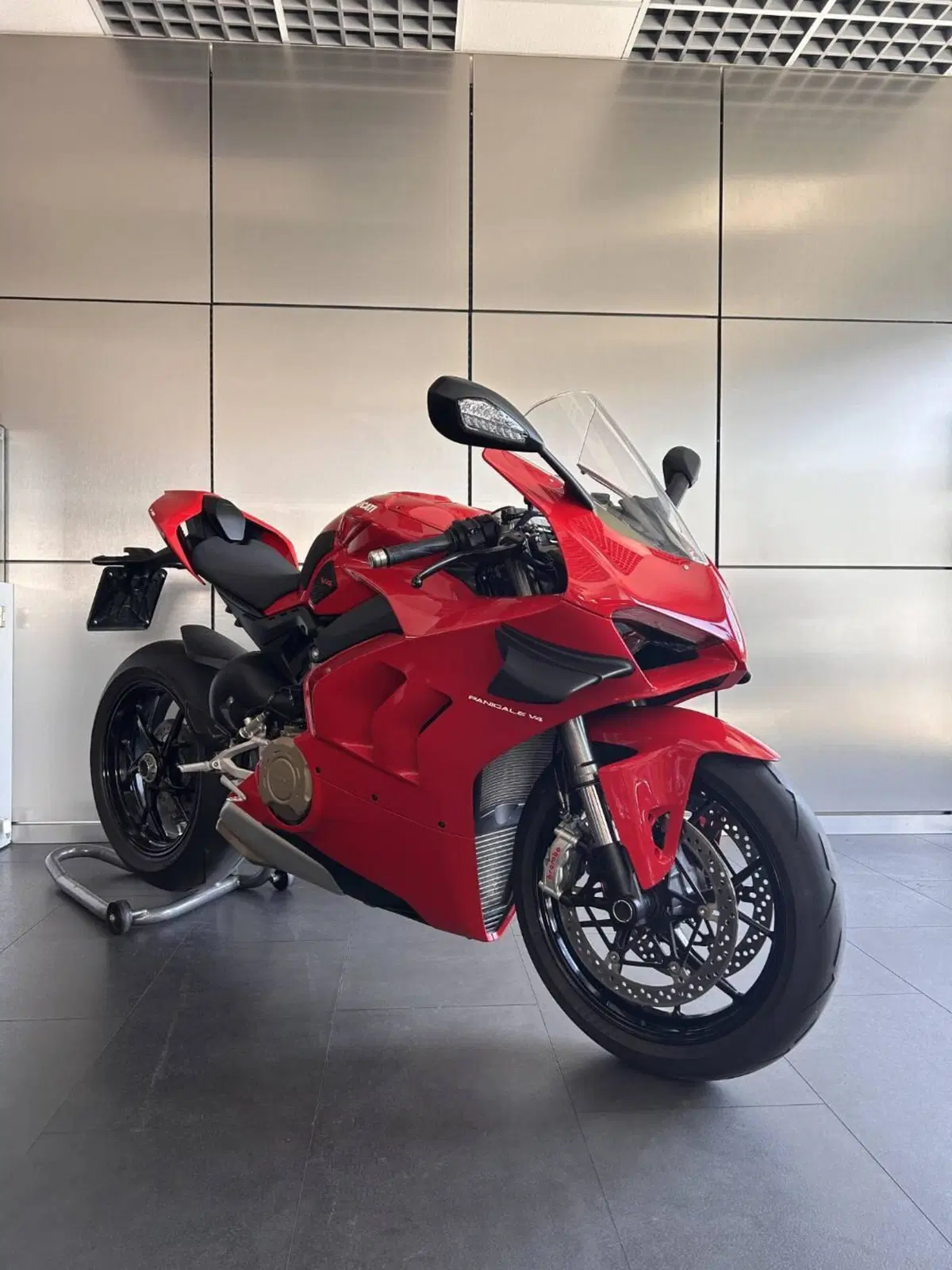 Ducati Panigale V4 1100 (2021) (2)