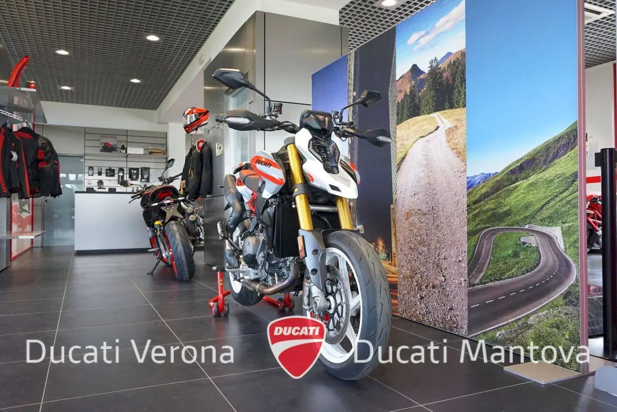 Ducati Hypermotard V2 SP (2026) (4)