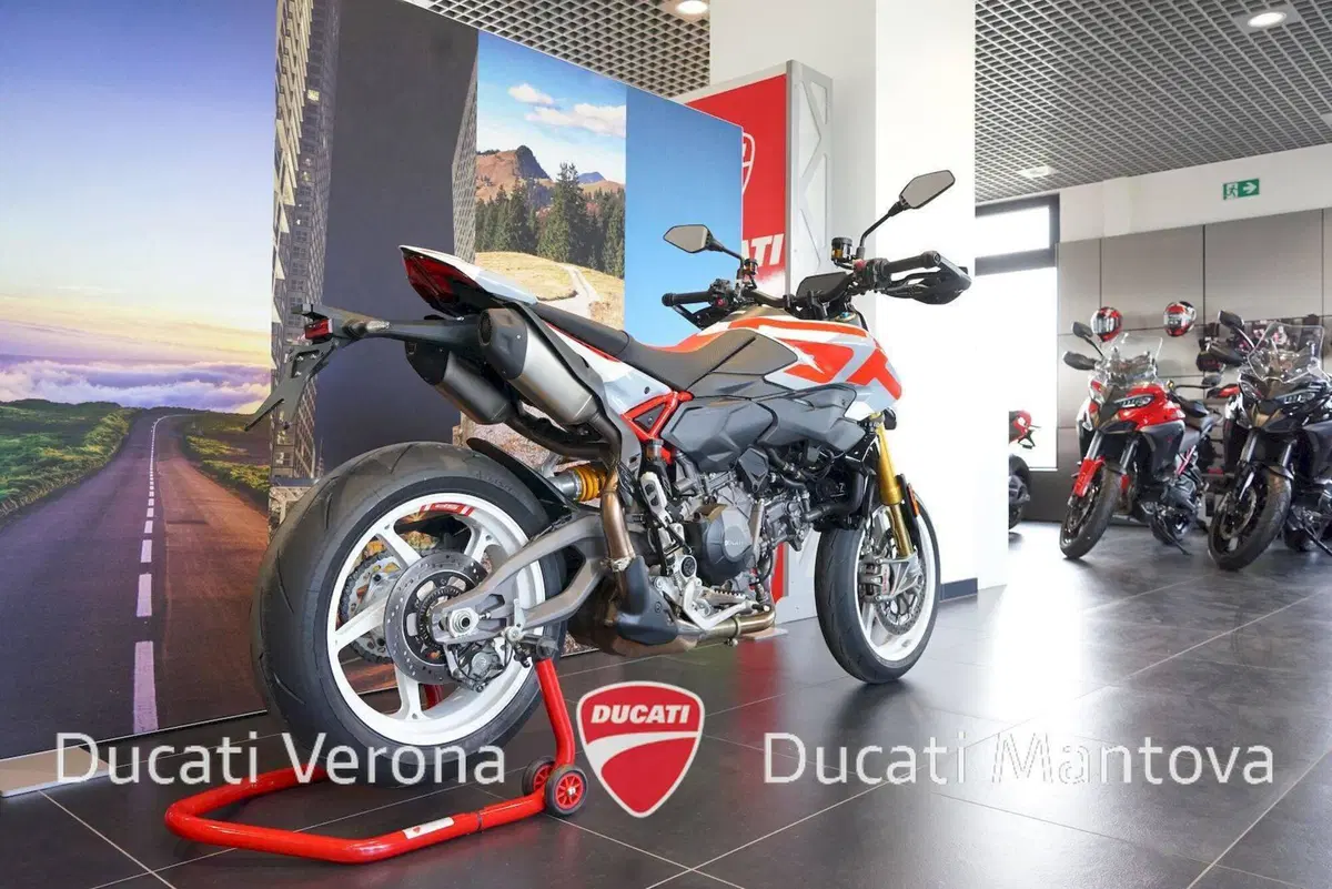 Ducati Hypermotard V2 SP (2026) (6)