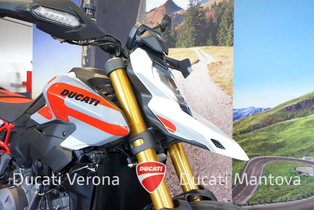 Ducati Hypermotard V2 SP (2026) (9)