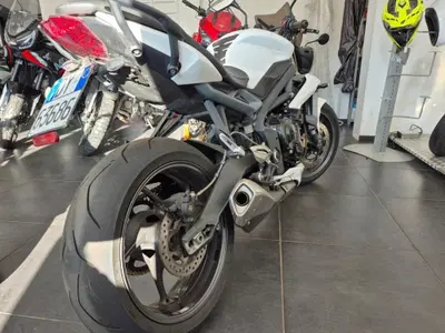 Triumph Street Triple (2013) usata