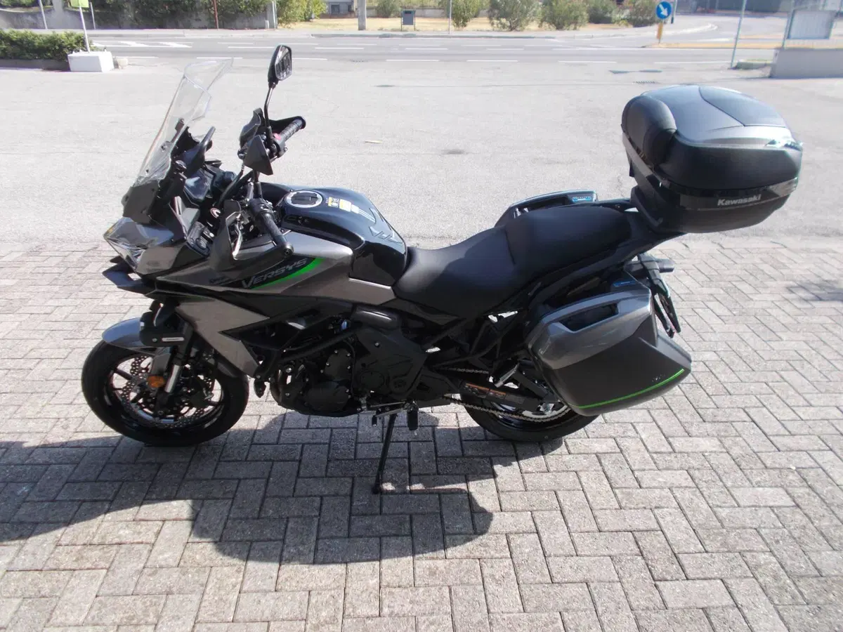 Kawasaki Versys 650 Grand Tourer (2025 - 26) (3)