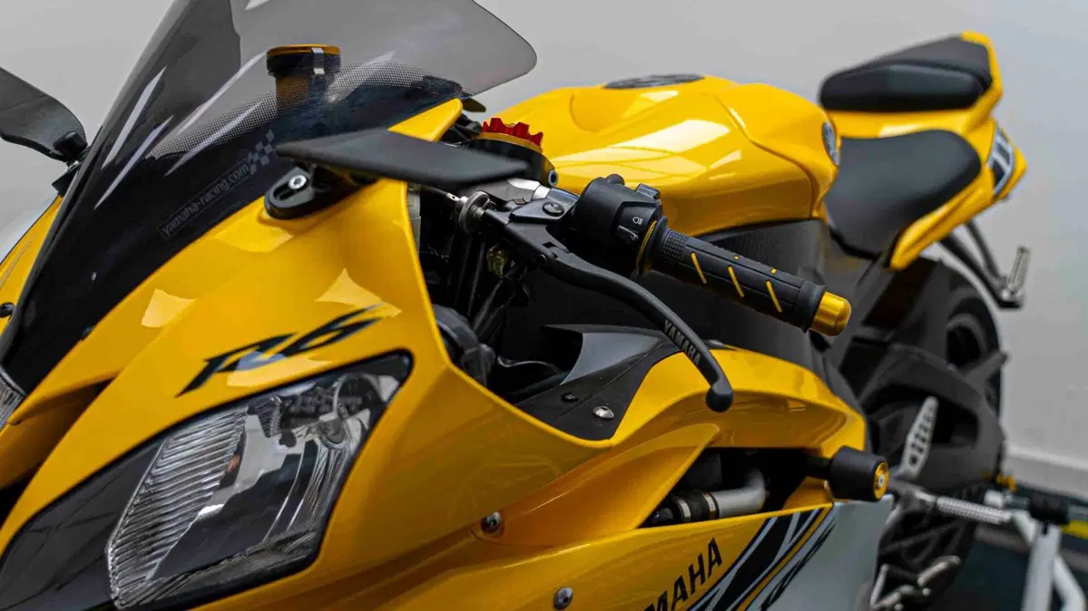 Yamaha YZF R6 (2006 - 07) (2)
