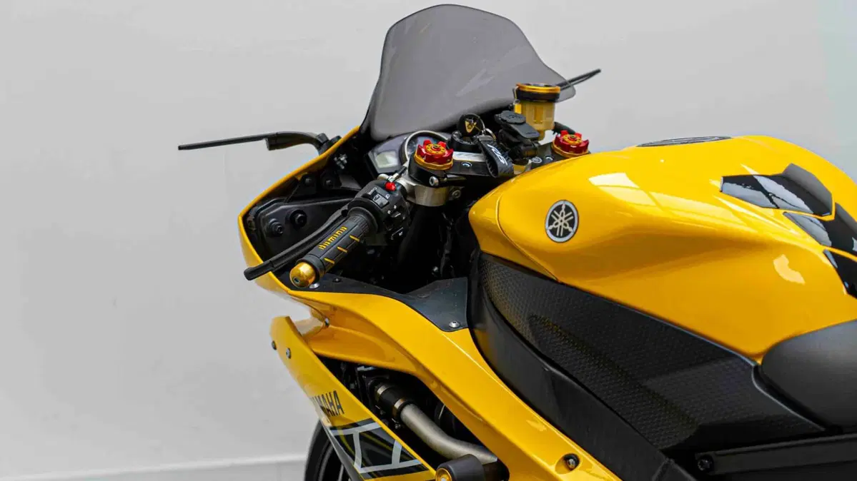 Yamaha YZF R6 (2006 - 07) (7)