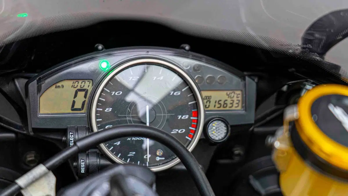 Yamaha YZF R6 (2006 - 07) (20)