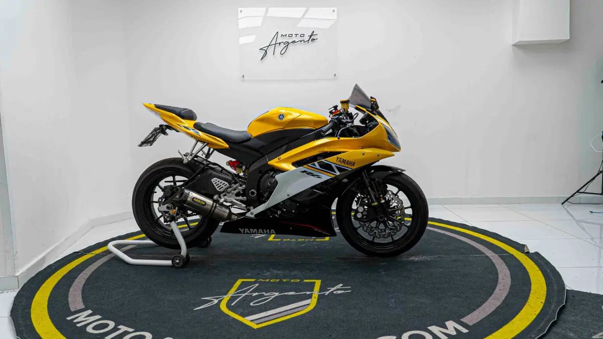 Yamaha YZF R6 (2006 - 07) (10)