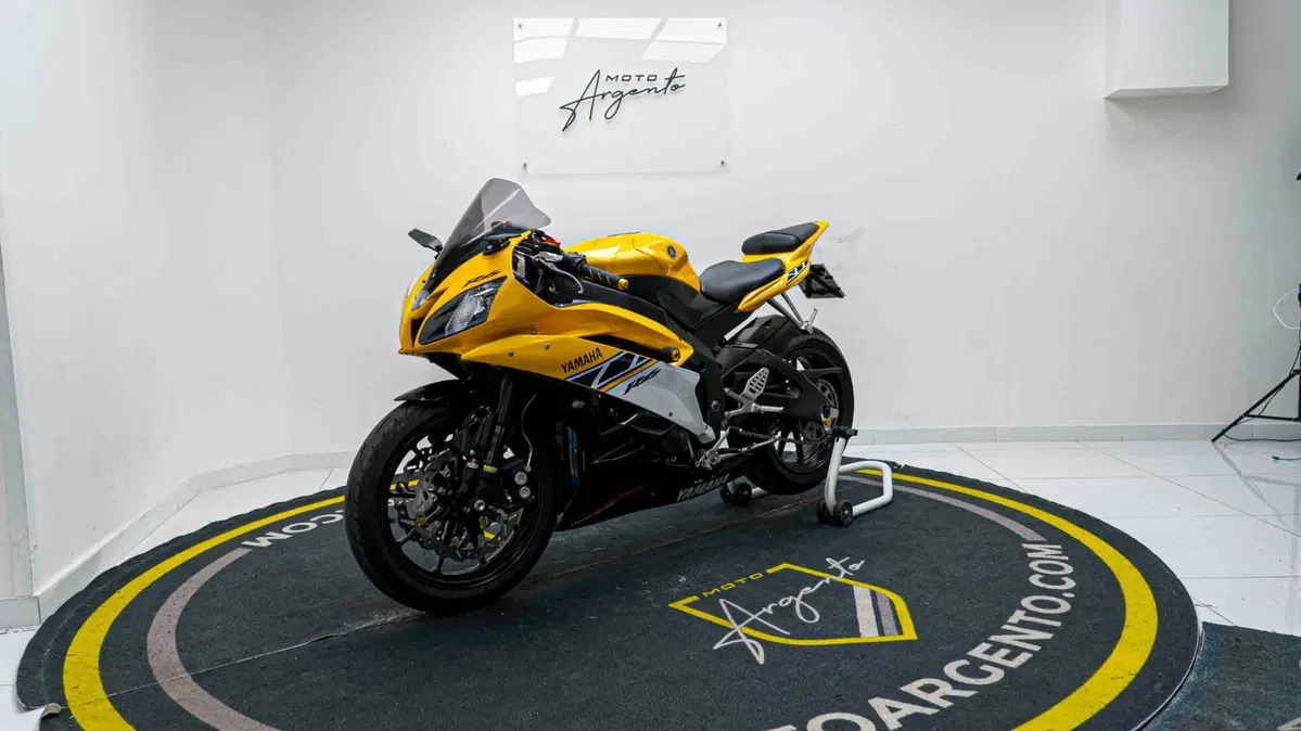 Yamaha YZF R6 (2006 - 07) (15)
