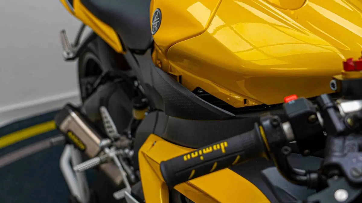 Yamaha YZF R6 (2006 - 07) (17)