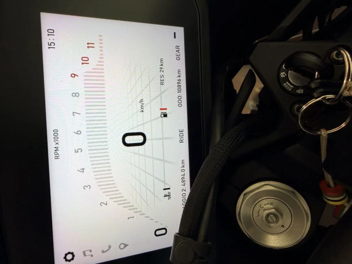 Moto Morini X-Cape 650 (2021 - 26) (3)