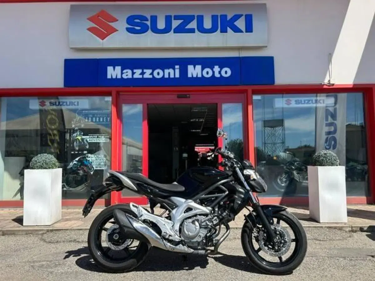 Suzuki Gladius 650 SFV ABS (2009 - 15)