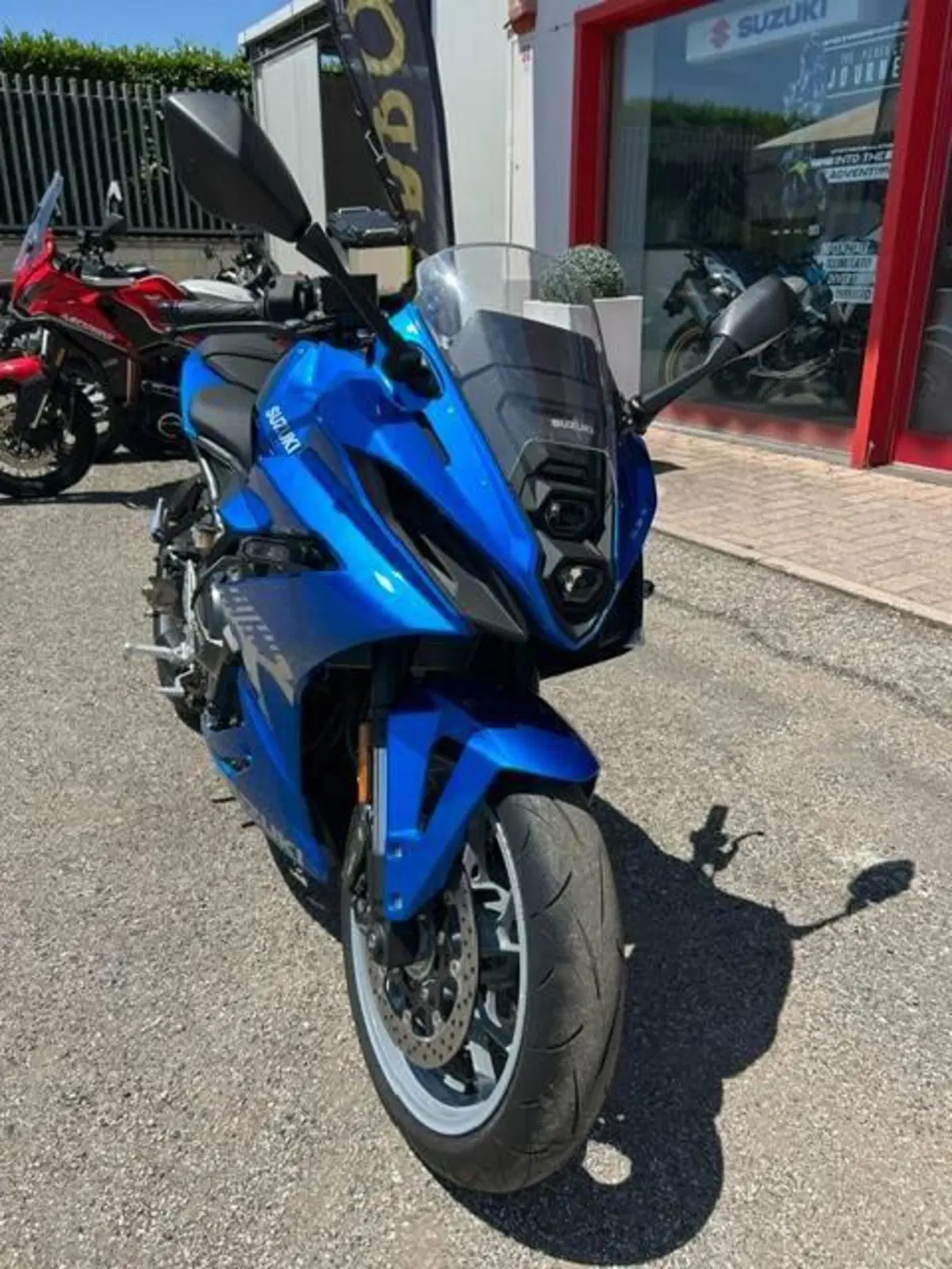 Suzuki GSX-8R (2024 - 26) (2)