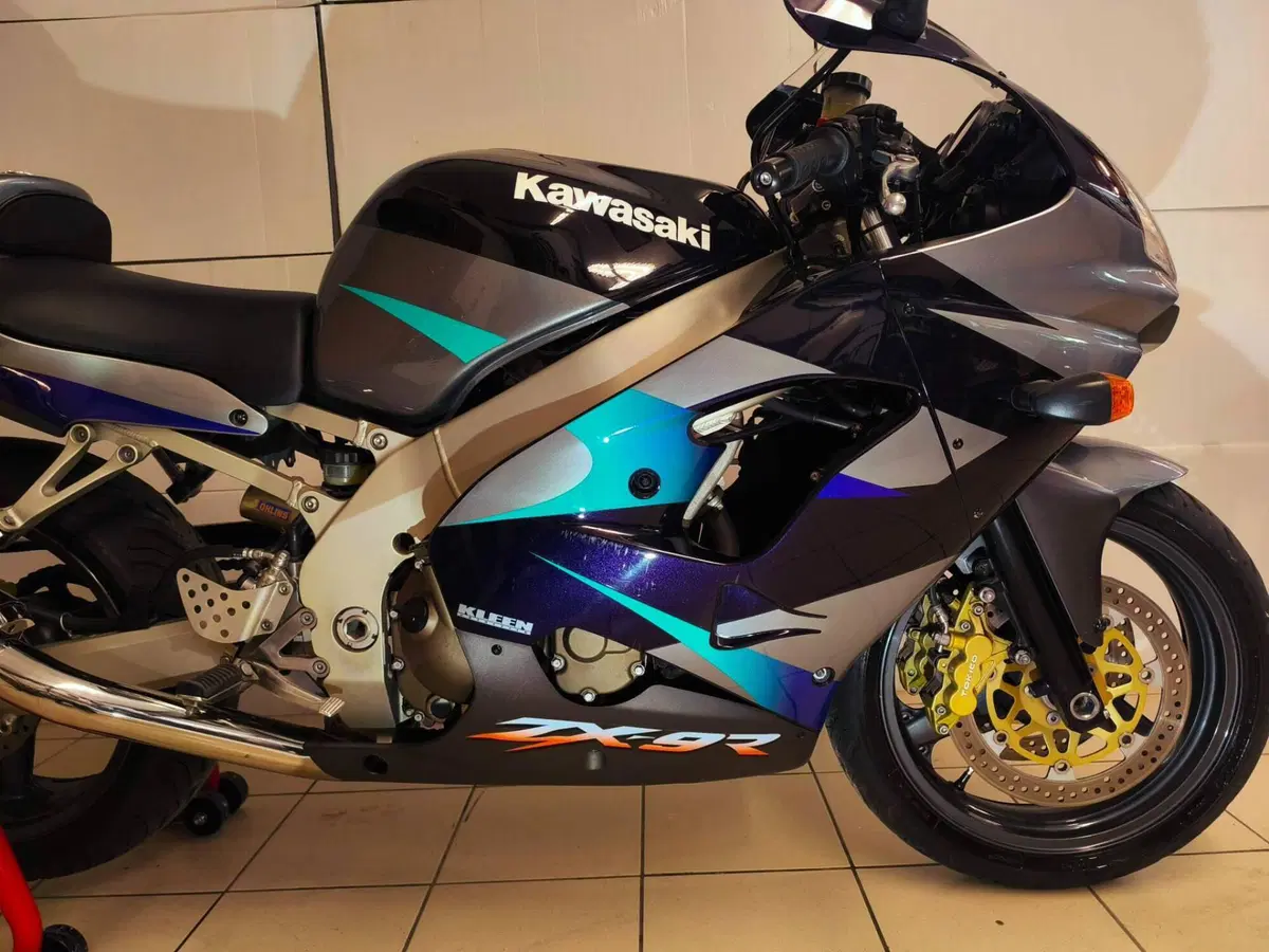 Kawasaki ZX-9R