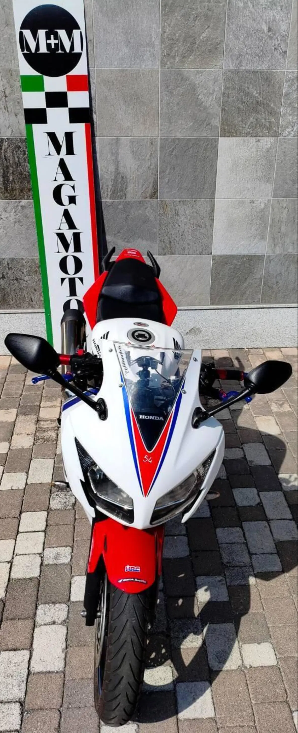 Honda CBR 300 R ABS (2014 - 17) (6)