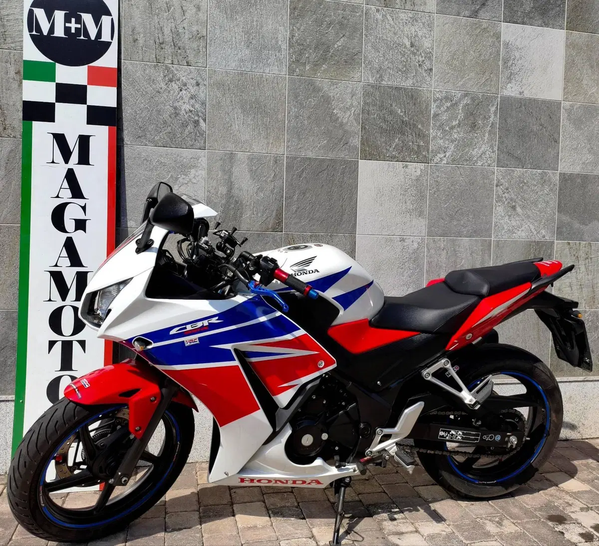 Honda CBR 300 R ABS (2014 - 17) (9)