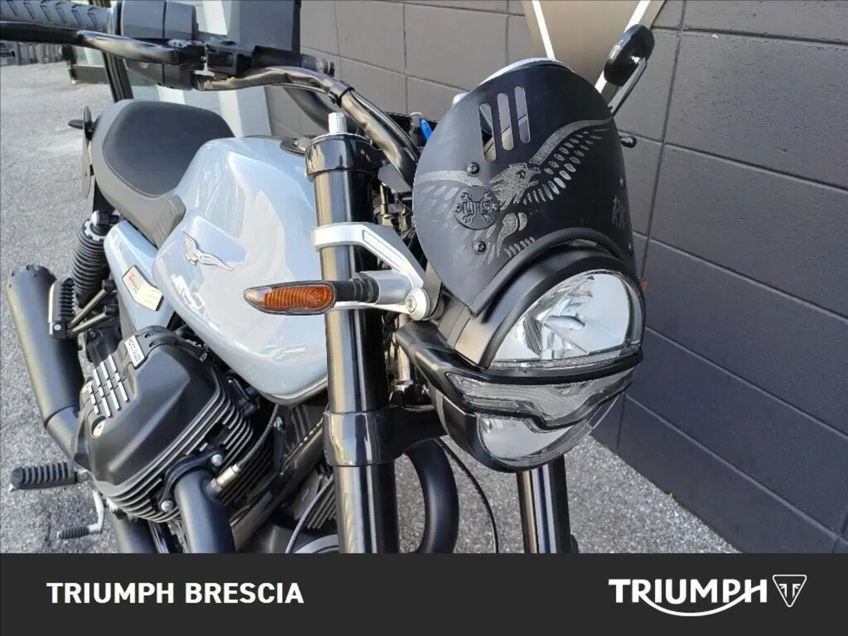 Moto Guzzi V7 Sport (2025 - 26) (8)