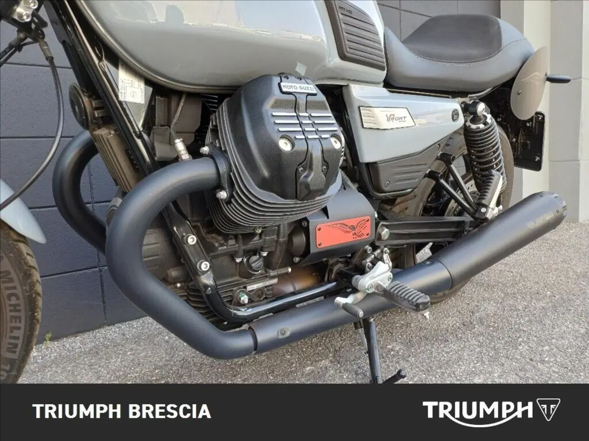 Moto Guzzi V7 Sport (2025 - 26) (15)