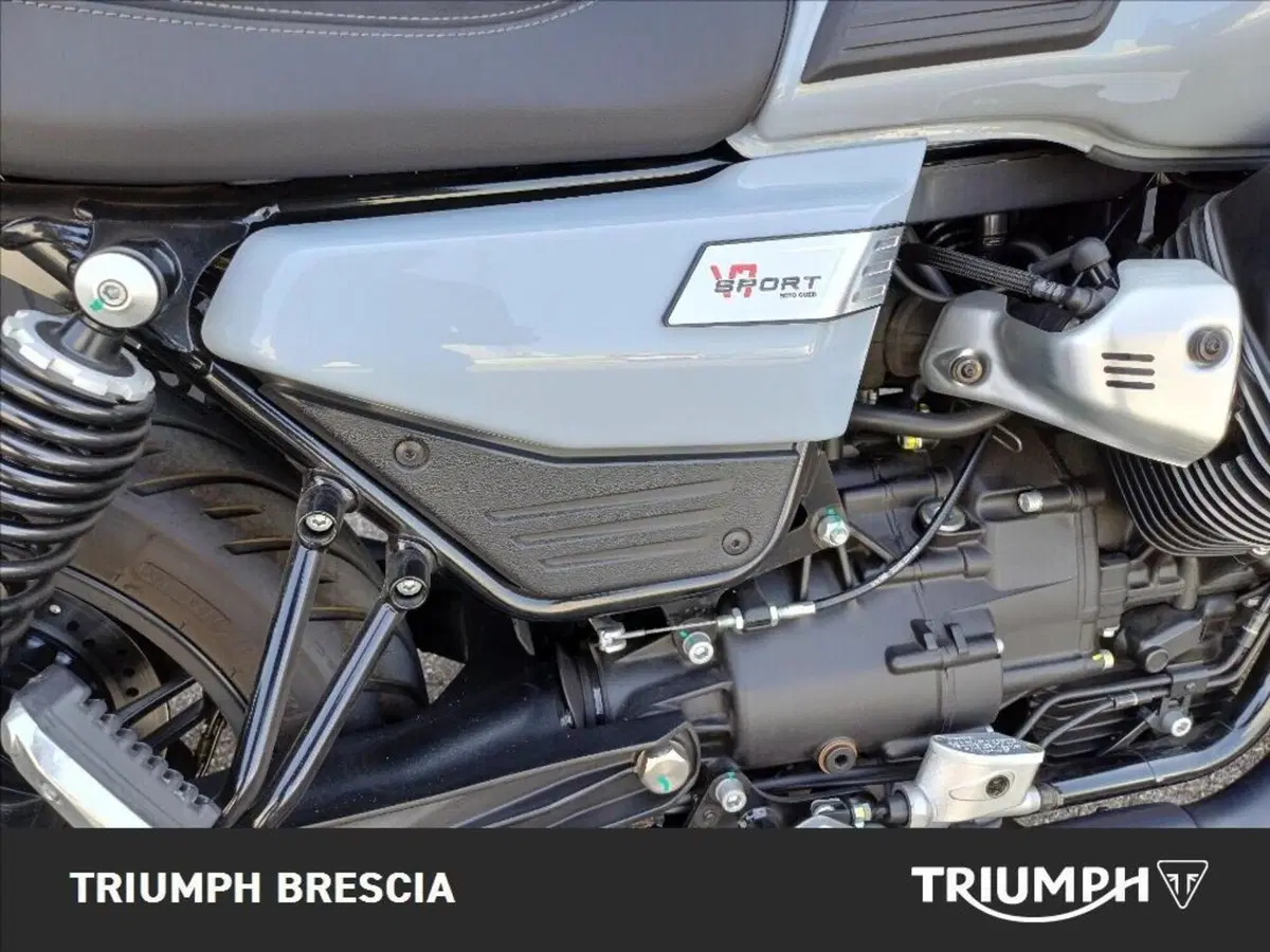 Moto Guzzi V7 Sport (2025 - 26) (6)