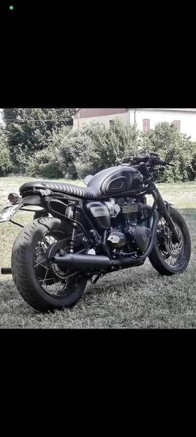 Triumph Bonneville T120 Gold Line Edition (2022 - 23) usata