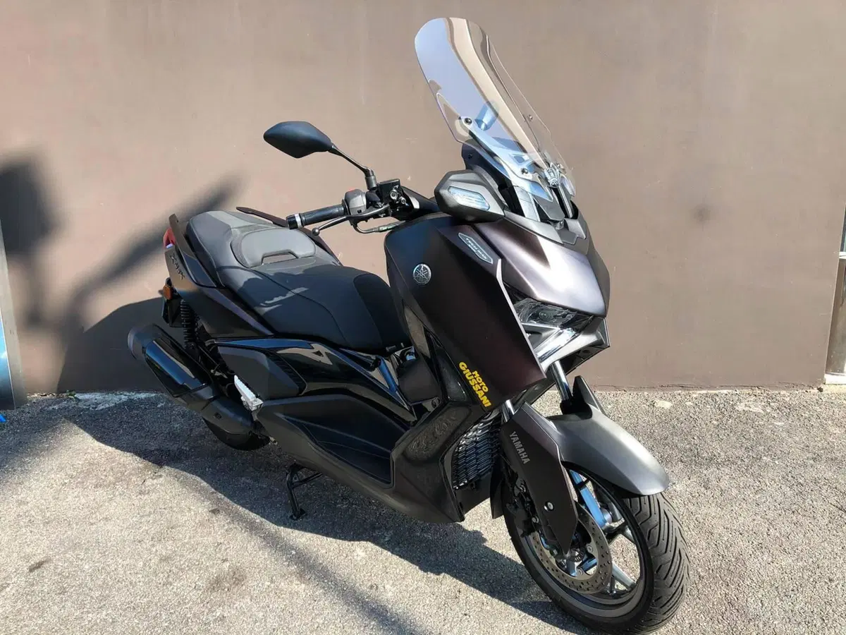 Yamaha X-Max 300 Tech Max (2025 - 26)