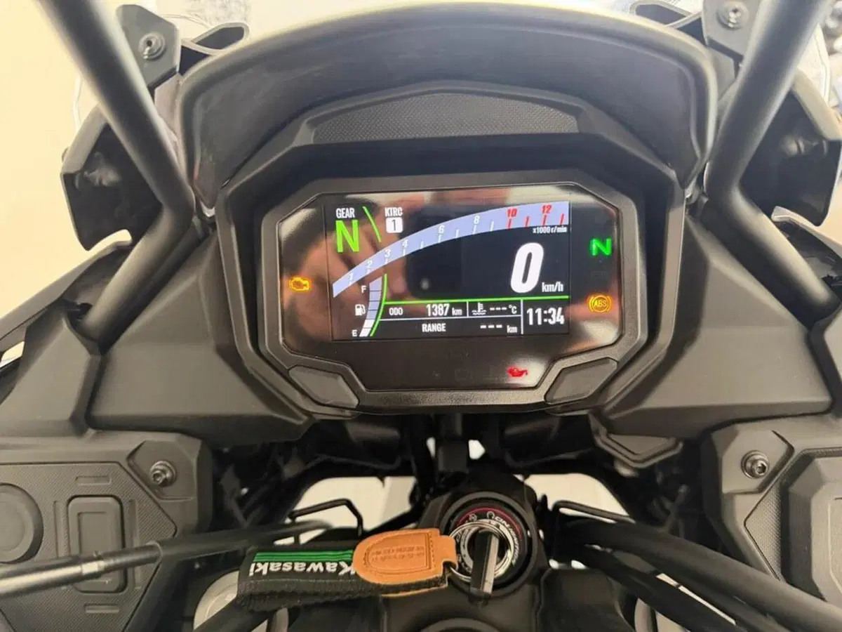 Kawasaki Versys 650 (2025 - 26) (2)
