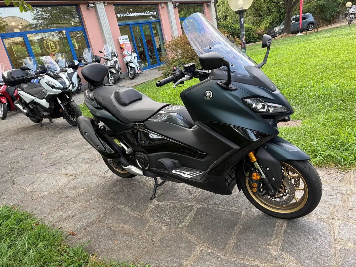 Yamaha T-Max 560 Tech Max (2022 - 24) (3)