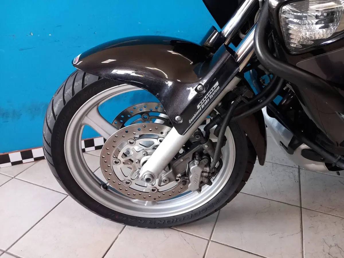 Honda Varadero 1000 (2003 - 11) (7)