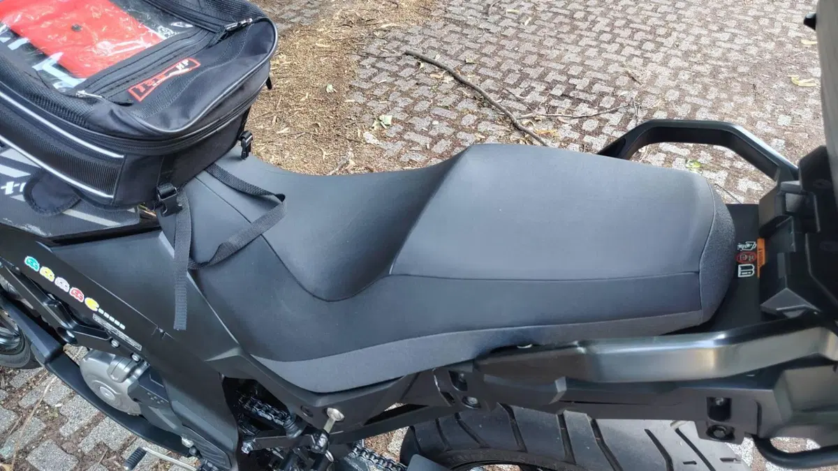 Suzuki V-Strom 650 (2021 - 25) (19)