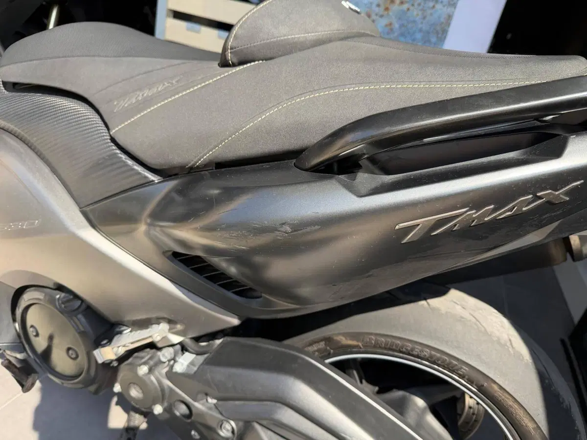 Yamaha T-Max 530 Iron Max ABS (2014 - 17) (9)