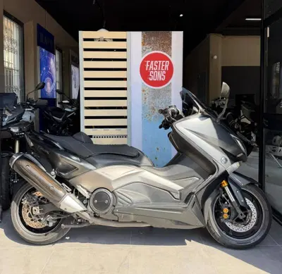 Yamaha T-Max 530 Iron Max ABS (2014 - 17) usata