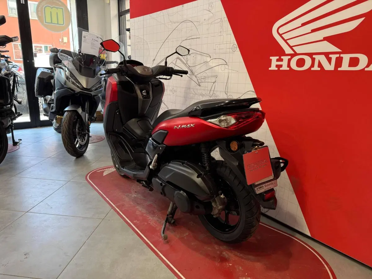 Yamaha N-Max 125 (2021 - 24) (5)