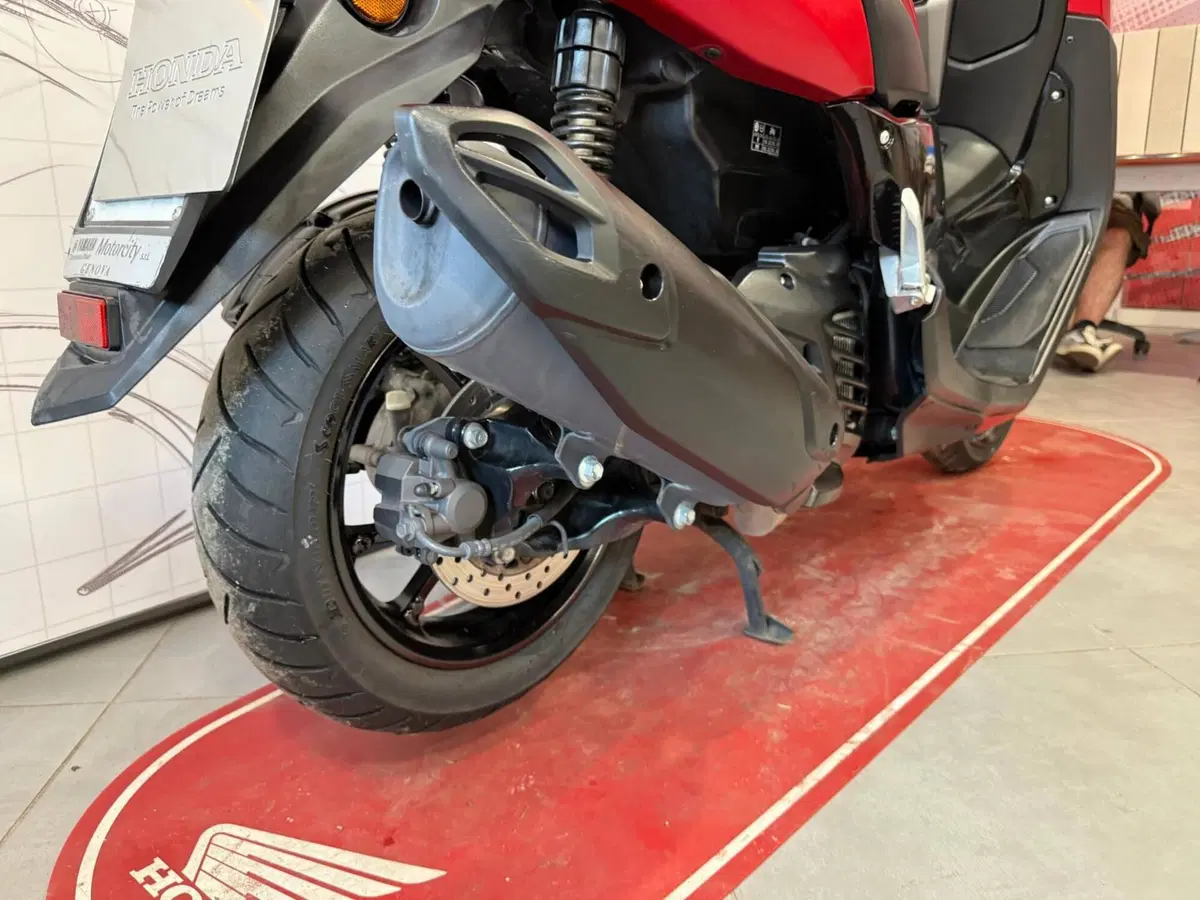 Yamaha N-Max 125 (2021 - 24) (11)